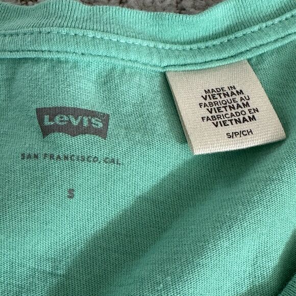 Levi's Women's Oversized Muscle Tank Top Turquoise Size Small Classic Logo - Picture 9 of 10
